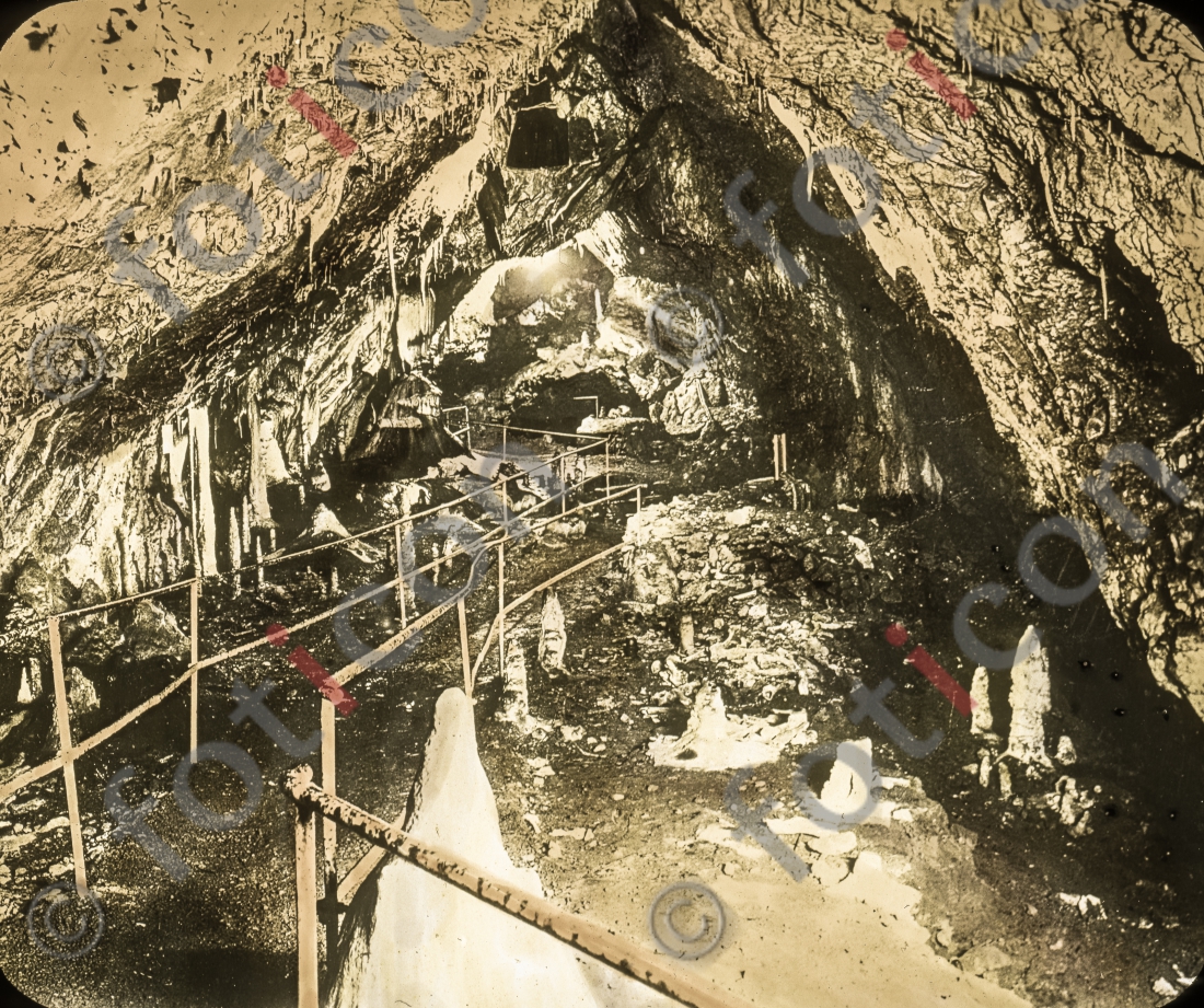 Hermannshöhle I Hermann&#039;s Cave - Foto foticon-simon-168-016.jpg | foticon.de - Bilddatenbank für Motive aus Geschichte und Kultur